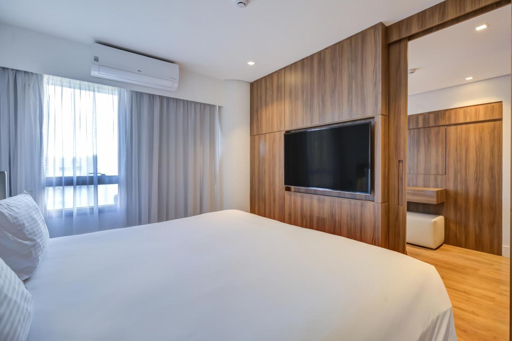 Radisson Sao Paulo Paulista Hotel Eksteriør billede A bedroom at the hotel