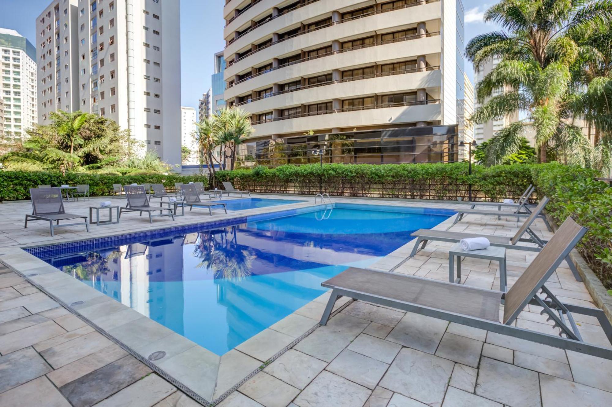 Radisson Sao Paulo Paulista Hotel Eksteriør billede Swimming pool