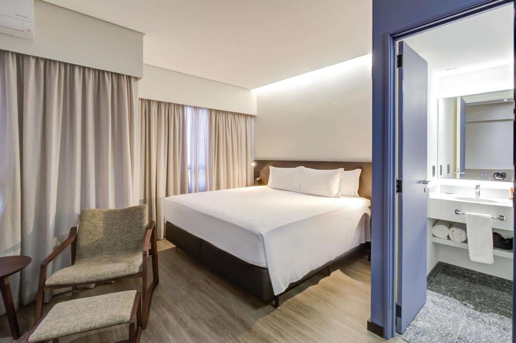 Radisson Sao Paulo Paulista Hotel Eksteriør billede A bedroom at the hotel
